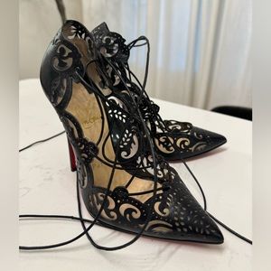 Women's Black Impera Lasercut Leather pvc lace up pump size 37